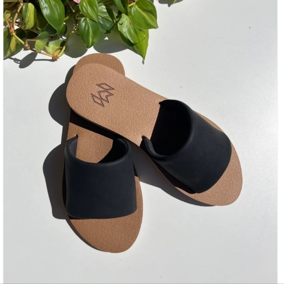 Malvados Icon Ellie- Noir - Picture 2 of 3